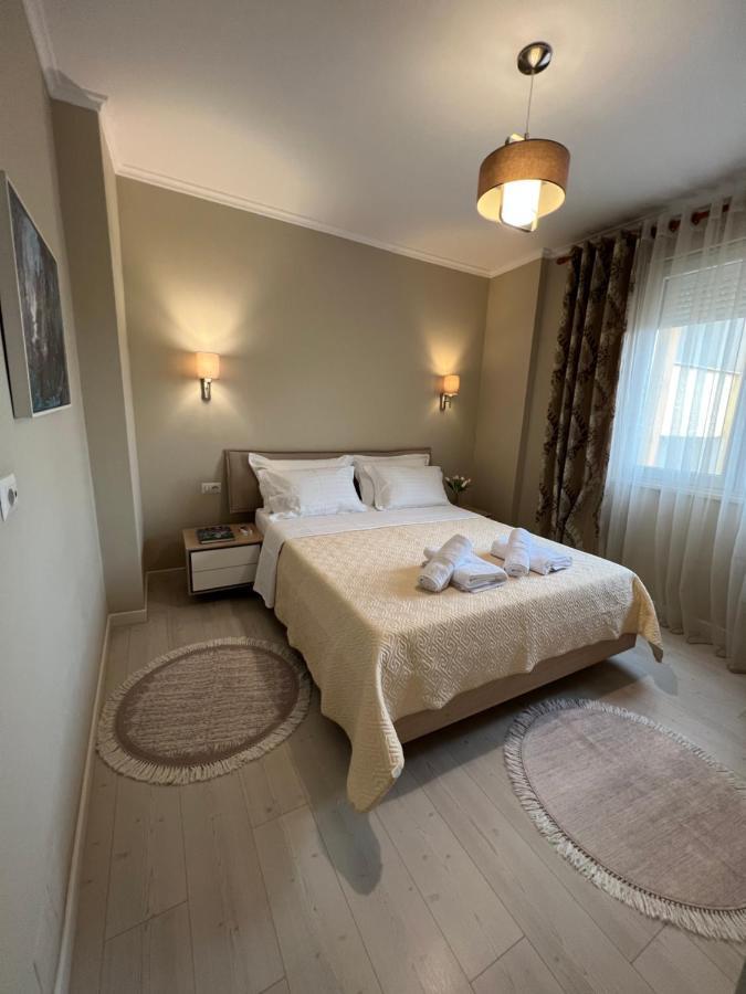 Grand New Bazaar Apartment 地拉那 外观 照片