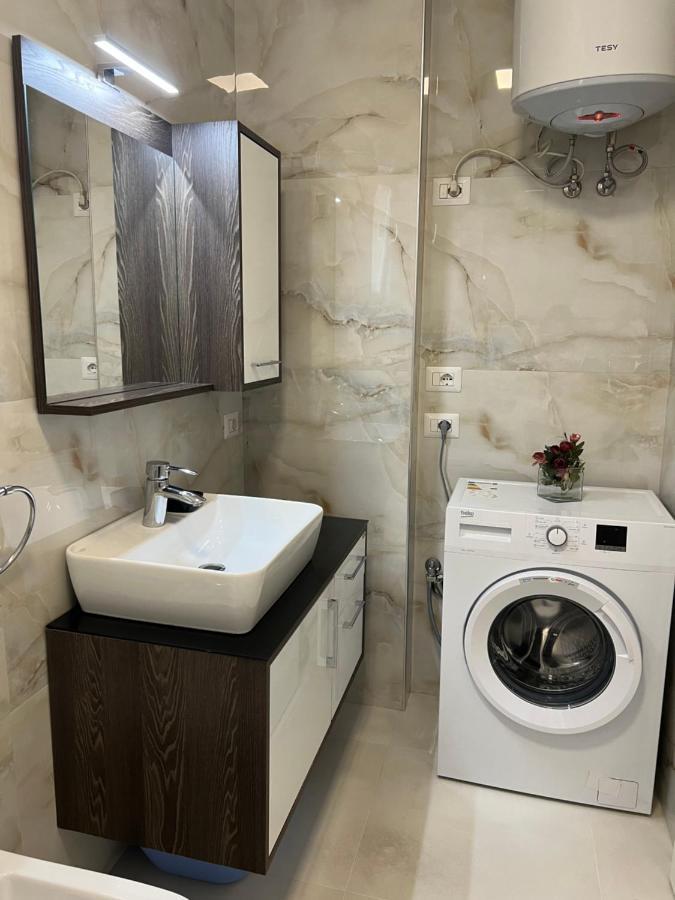 Grand New Bazaar Apartment 地拉那 外观 照片